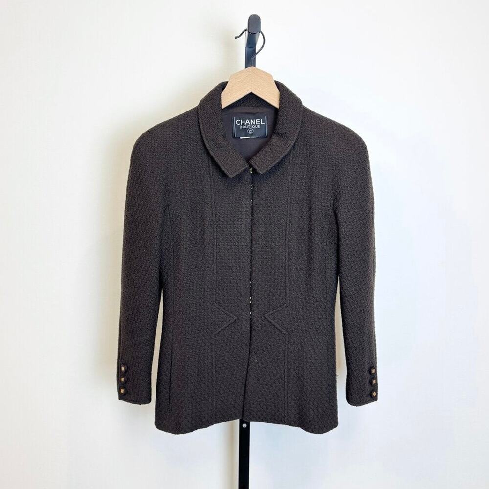 CHANEL Vintage Brown Tweed Jacket Hook-and-Eye Closure Wool Blazer CC Logo Lined